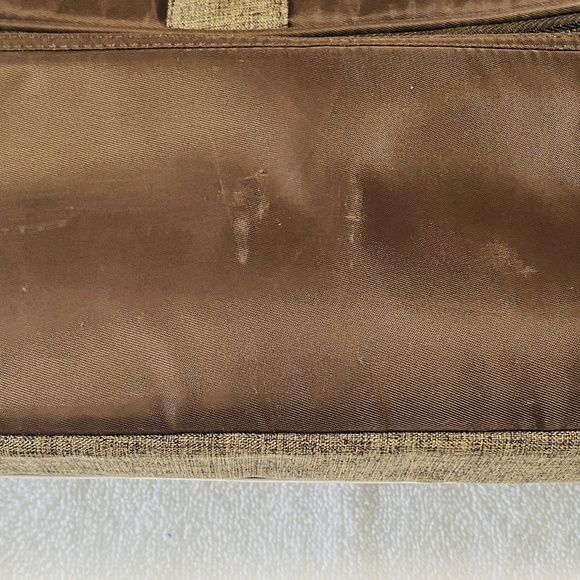 LUG Hula Hoop Diaper / Duffle Bag with Shoulder Straps - Chocolate Brown - Picture 12 of 16